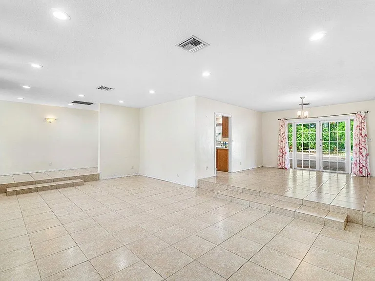 5313 Colbright Rd — Photo 7