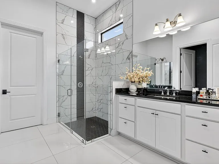 10195 SW Latium Way — Photo 36