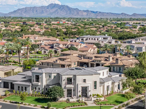 577 W HORSESHOE Place, Chandler, AZ 85248