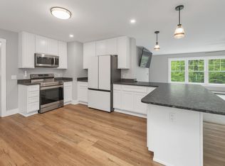 10 Call Rd, Webster, NH 03303