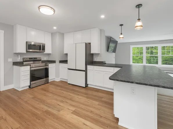 10 Call Road, Webster, NH 03303