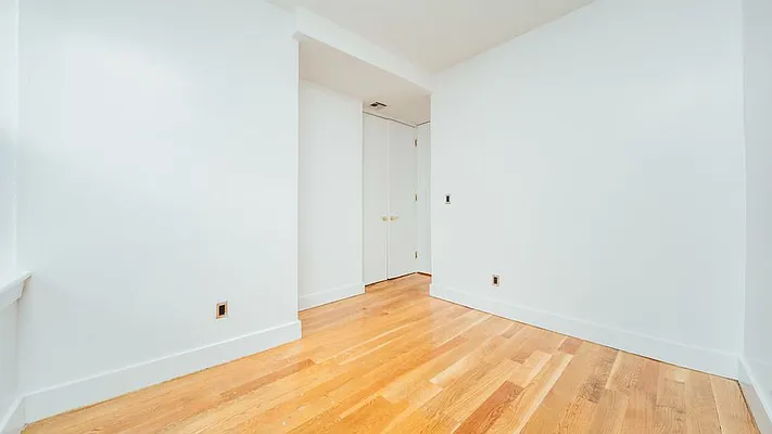 Rented by Nooklyn NYC LLC | media 56