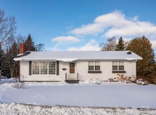 57 Parkview Dr, Charlottetown, PE C1A 5X1