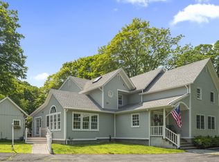 4 Johnny Cake Hill Rd, Old Lyme, CT 06371