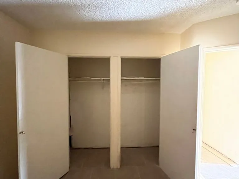 2139 Belle St — Photo 1