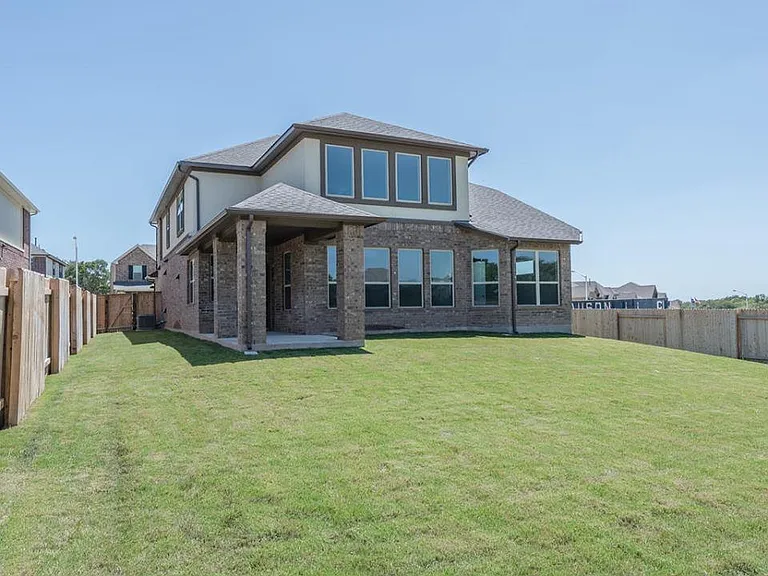 4233 Privacy Hedge St — Photo 11