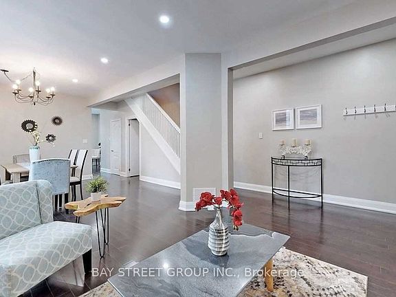 5th image of 20 Bowood Ave