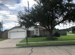 1710 Wildwood Dr, Deer Park, TX 77536