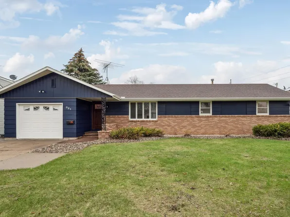 321 N Ash St, Belle Plaine, MN 56011