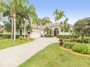 6 Thurston Dr, Palm Beach Gardens, FL 33418