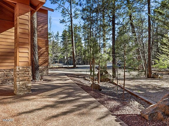 3rd image of 5728 Bermuda Cir