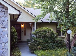 50 Hillcreek Dr, Asheville, NC 28804