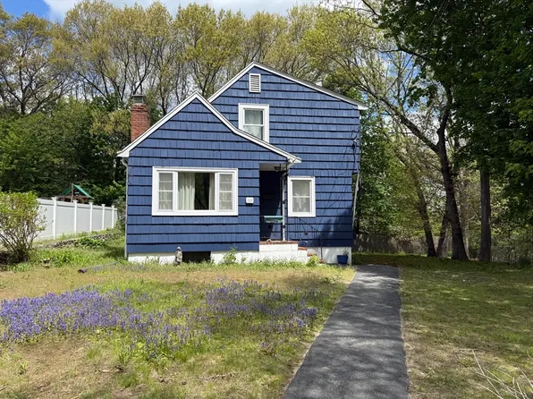 168 Crane St, Dedham, MA 02026