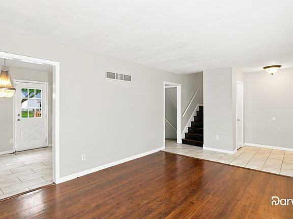5th image of 8204 E 134th St
