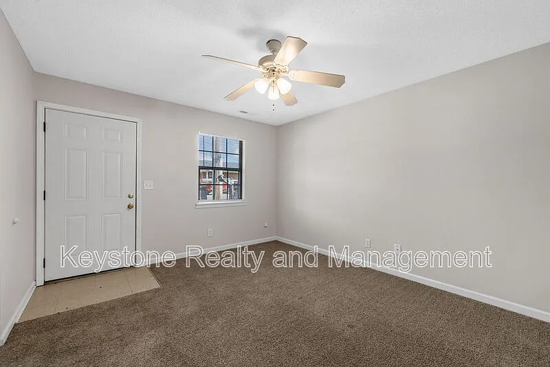 2 bed, 1.0 bath, 850 sqft, $725 — Photo 3