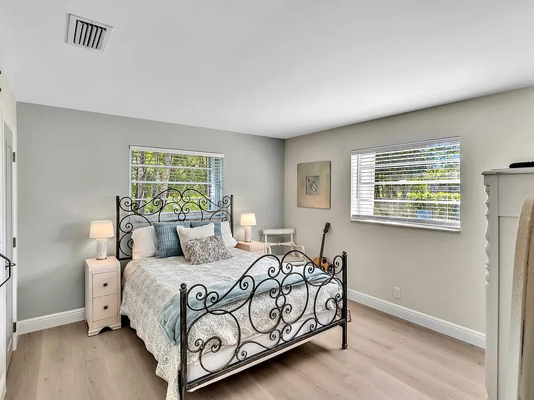 602 SW 8th Pl — Photo 12