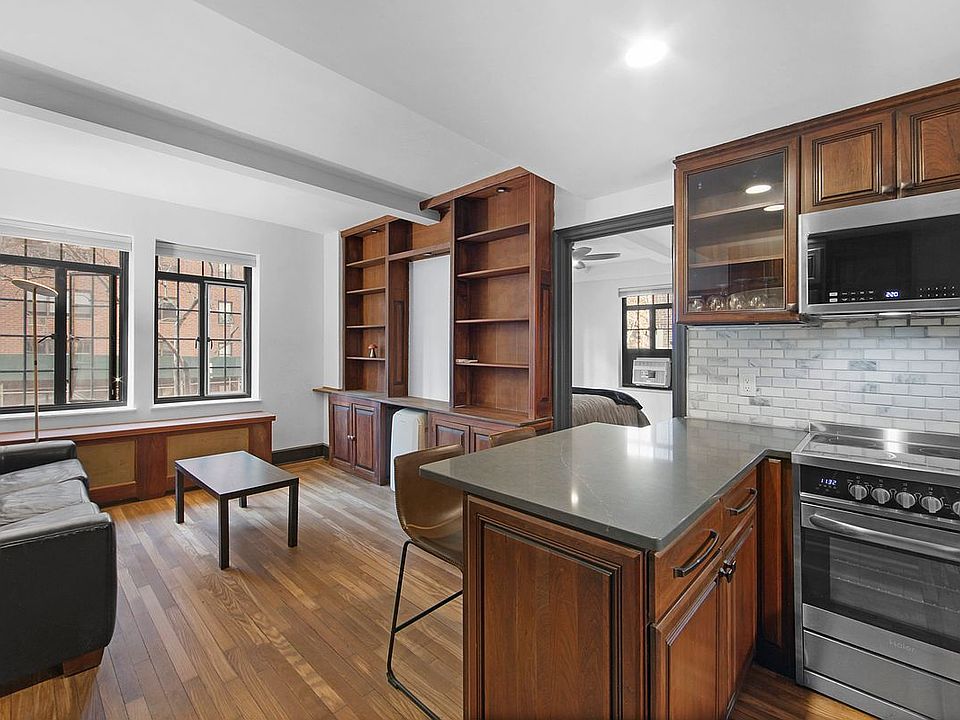 1st image of 5 Tudor City Pl APT 219