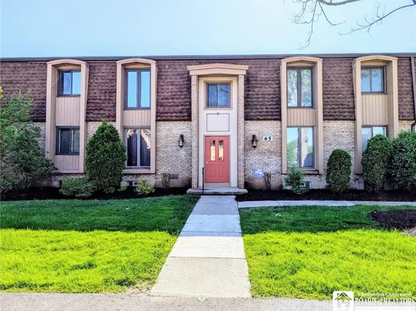 65 Charter Oaks Dr APT 2, Buffalo, NY 14228