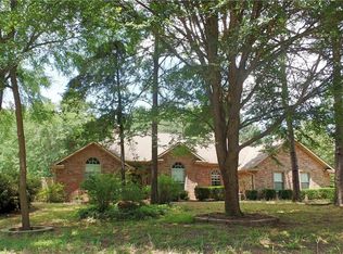 175 Powder Horn Ln, Holly Lake Ranch, TX 75765