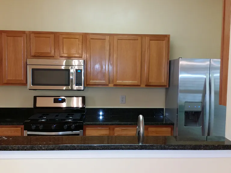 655 Kenridge Dr — Photo 10