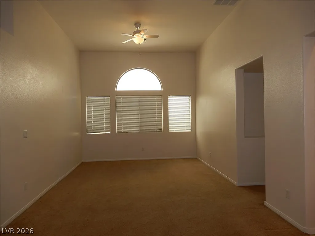 3 bed, 2.0 bath, 1533 sqft, $2,050 — Photo 4