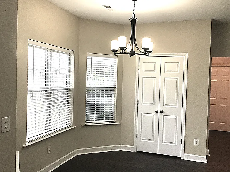 202 Curico Ln — Photo 5