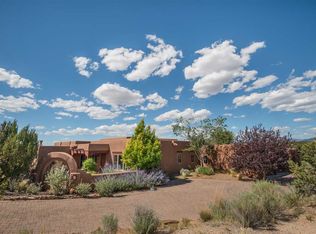 9 Santo Domingo Cir, Santa Fe, NM 87506
