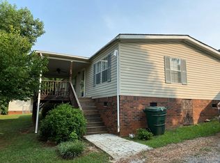 134 Secret Cove Dr, Blacksburg, SC 29702