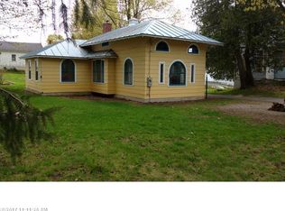 121 Court St, Farmington, ME 04938
