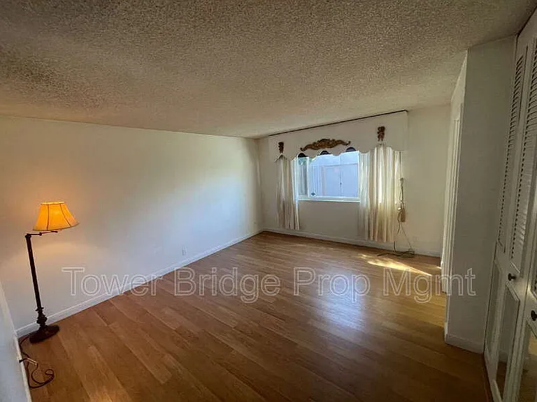9400 Appalachian Dr — Photo 27