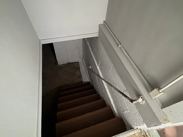 238 W Peoria Ave — Photo 11