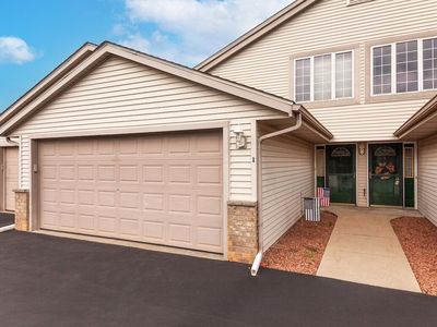 883 East Loos STREET #1, Hartford, WI, 53027