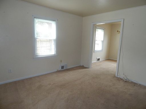 2nd image of 6008 Williamsburg Rd