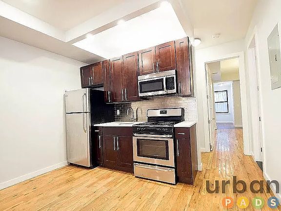 2nd image of 1251 Jefferson Ave