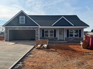 107 Crooked Tree Dr, Gaffney, SC 29341