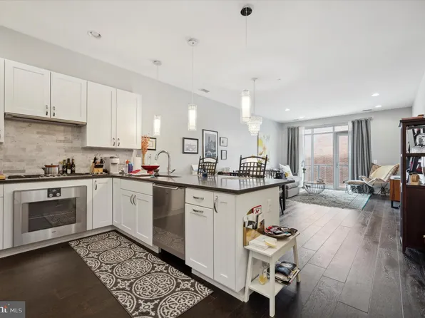 410 S Front St Unit 206, Philadelphia, PA 19147