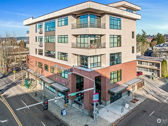5th image of 1018 Capitol Way S #5E
