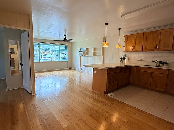 2nd image of 1220 Hele St