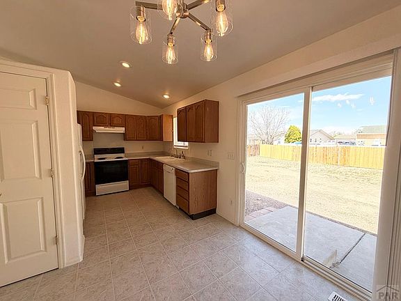 4th image of 782 S Kline Dr