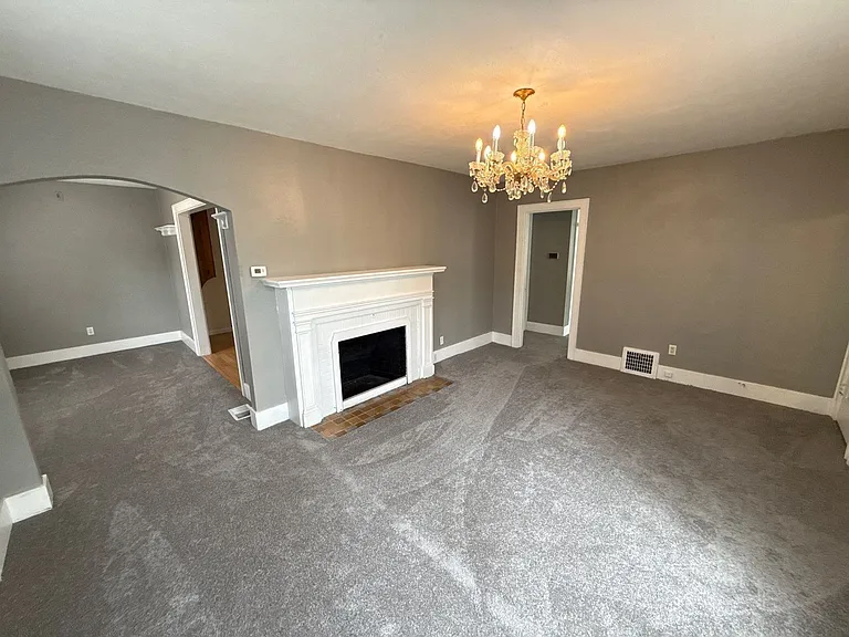 745 E St NE #A — Photo 3