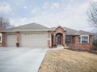 2613 Eagle Ridge Dr, Council Bluffs, IA 51503