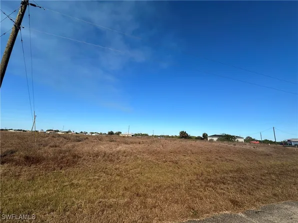 7044 Rich Cir, Labelle, FL 33935