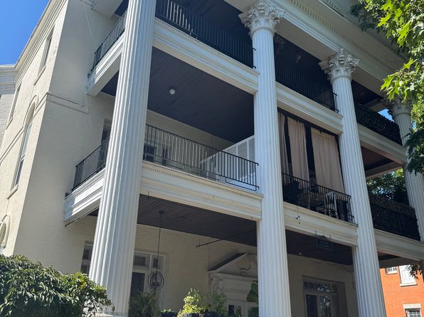 275 S Plymouth Ave APT 13