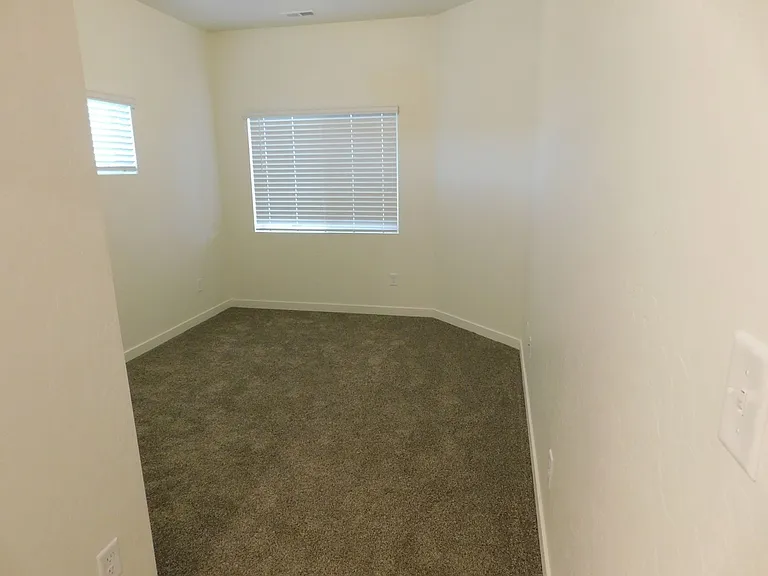 668 Brookwillow Dr — Photo 6