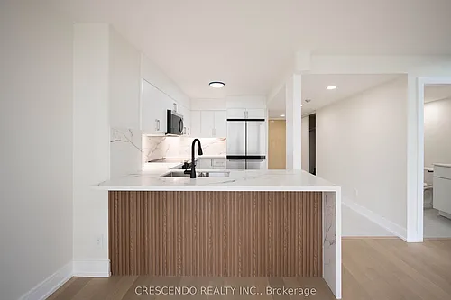 50 Eglinton Ave W Photo 1