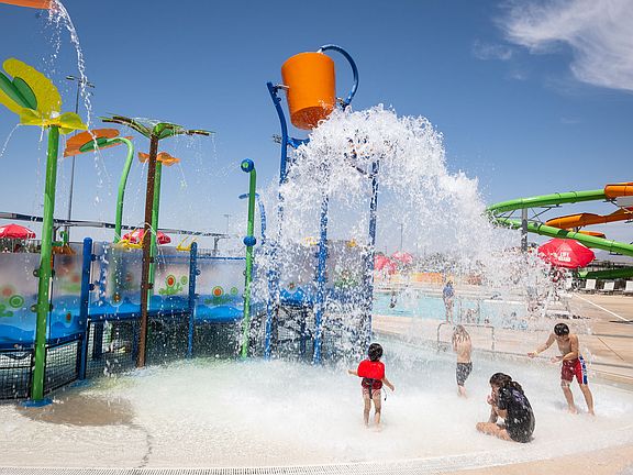 Walk from home to New Goodyear Rec. center splash pad, pool and more