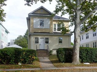 54 Westbourne Pkwy #1, Hartford, CT 06112