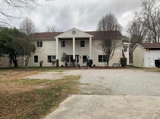 3261 Old Richmond Rd APT 1, Danville, VA 24540