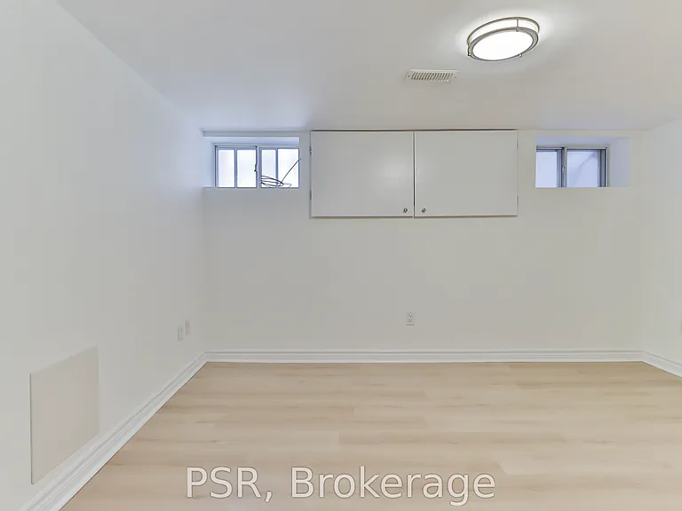 329 Vaughan Rd #LOWER — Photo 11