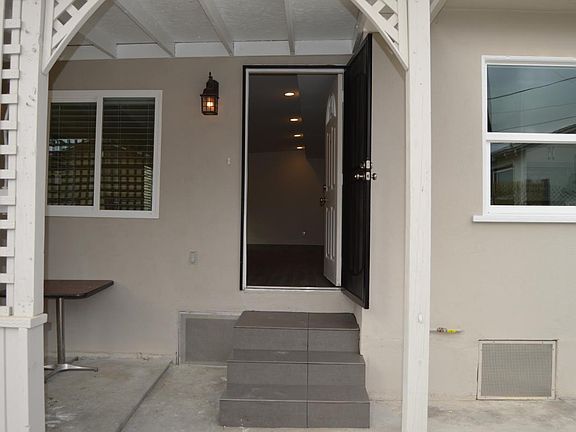 2nd image of 2057 E Villa St